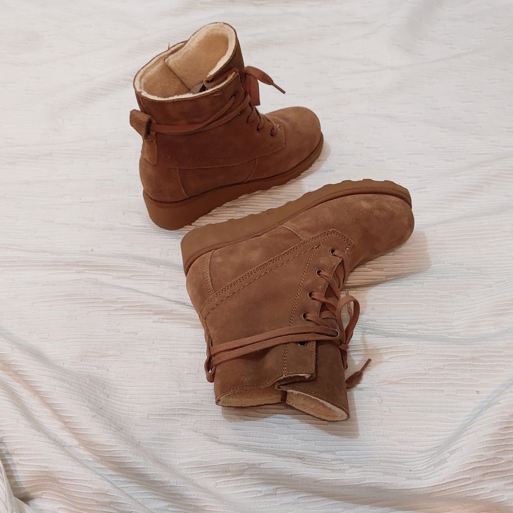 BearPaw Brown Suede Lace-Up Wedge Ankle Boots Size 6 - Picture 6 of 9
